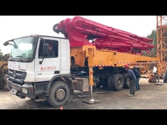 De bovenkant van pompvrachtwagen