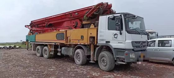 De gebruikte Meter van Concrete Pompputzmeister 56-5 met mecedes-Benz Chassis 8×4