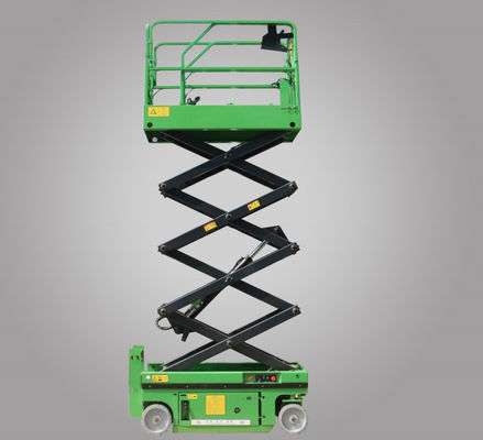 4*2 aandrijflijn Liquid Scissor type Aerial Work Platform voor 2260 kg belasting in bouwmachines